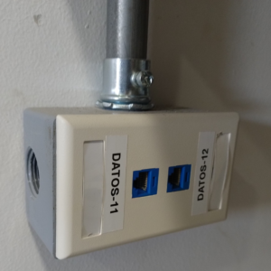 Instalación de puntos de datos Panduit categoría 6