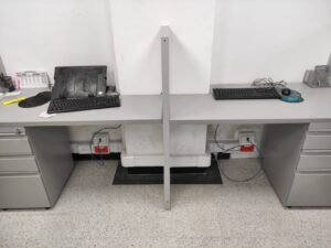 Canalizaciones y salidas para puestos de trabajo